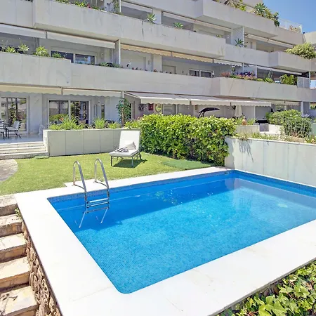 Beachfront Luxury With Private Pool شقة ماربيا