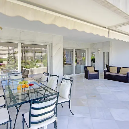 Beachfront Luxury With Private Pool * ماربيا