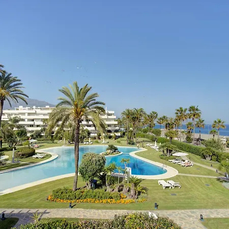 Beachfront Luxury With Private Pool