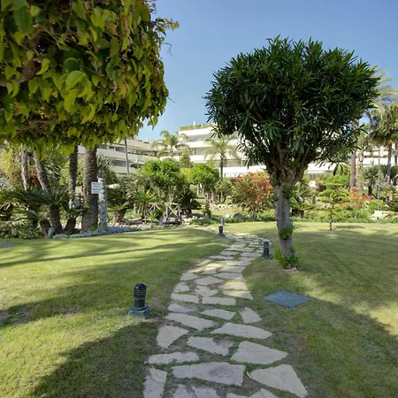 Beachfront Luxury With Private Pool *