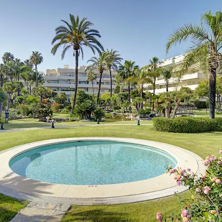Beachfront Luxury With Private Pool * ماربيا