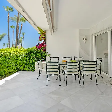 شقة Beachfront Luxury With Private Pool