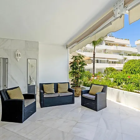 Beachfront Luxury With Private Pool * ماربيا